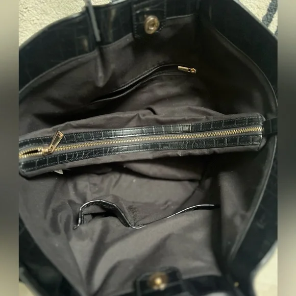 Elegant Black Rachel Zoe Crocodile-Embossed Women's Bag - Picture 3 of 3